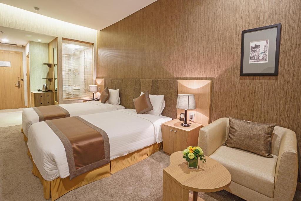Phòng deluxe king mường thanh grand saigon centre hotel