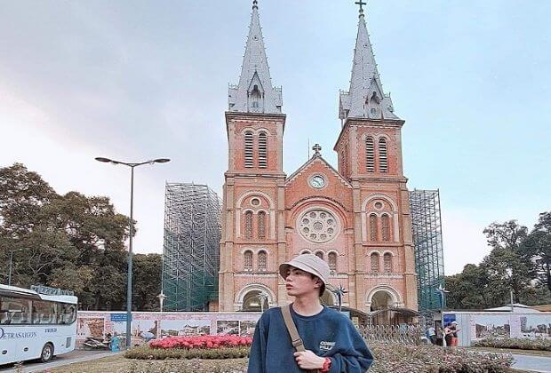 Top 10 địa điểm check in Sài Gòn nghìn like - Nhà thờ Đức Bà