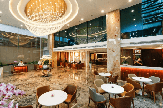  Top 10 khách sạn 4 sao Sài Gòn - Sảnh chờ khách sạn Orchids Saigon