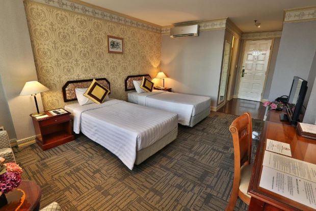 Khách sạn quận 3 có hồ bơi - Phòng nghỉ khách sạn Lotus Saigon Hotel