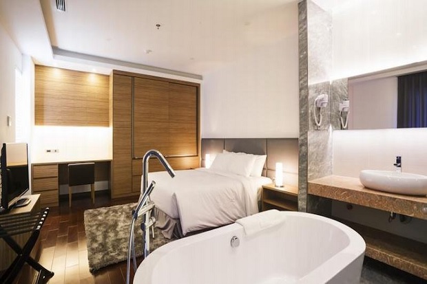 Charm Suite Residence là khách sạn đẹp quận Bình Thạnh có tầm nhìn đẹp ra sông Sài Gòn